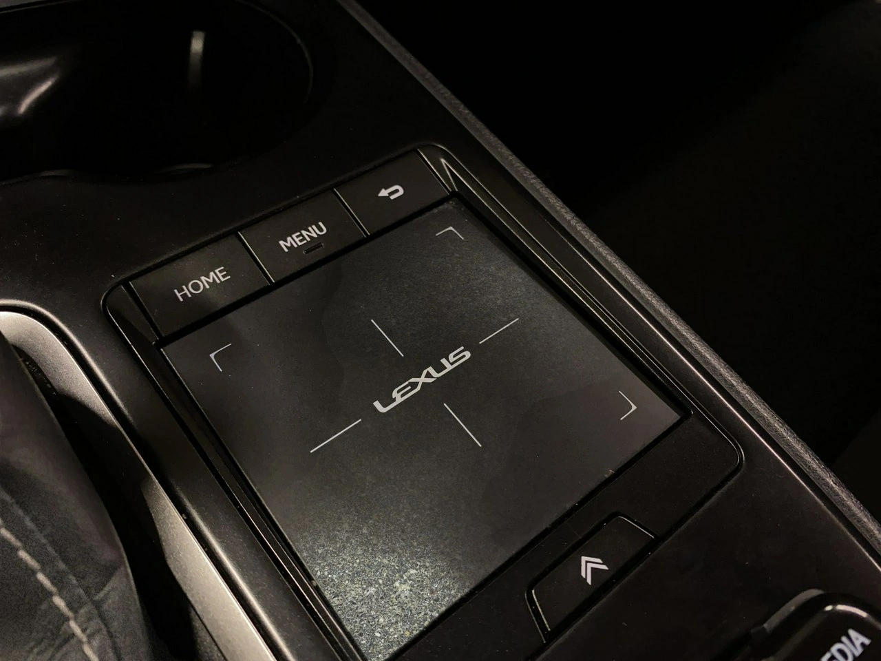 Lexus UX - Zdjęcie 32