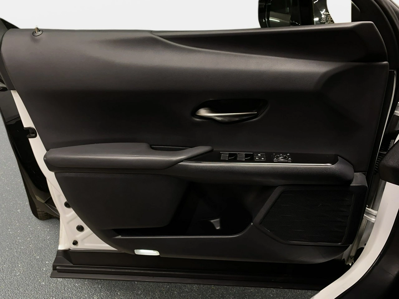 Lexus UX - Zdjęcie 33