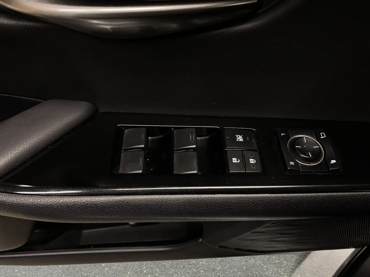 Lexus UX - Zdjęcie 34