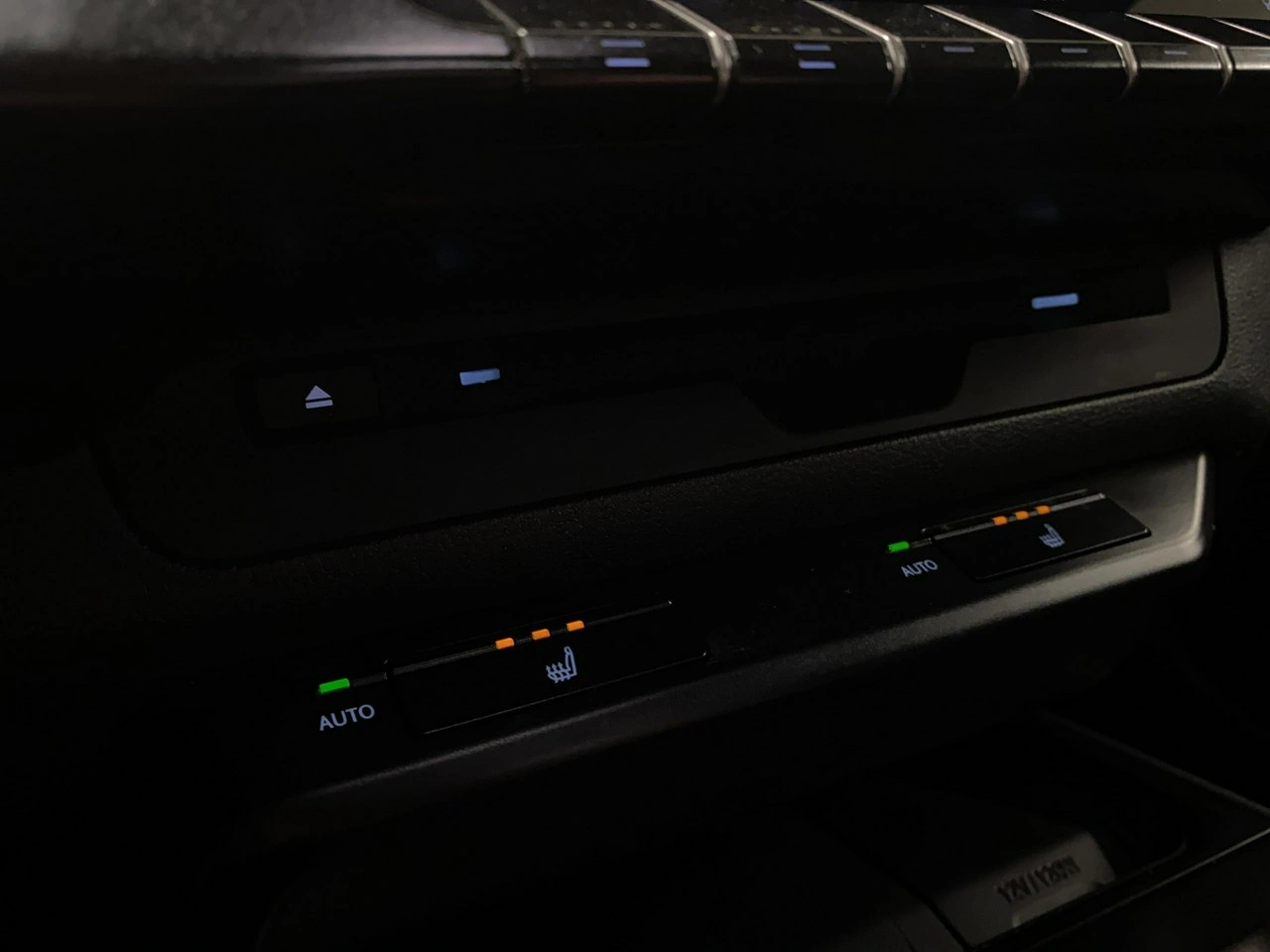 Lexus UX - Zdjęcie 36