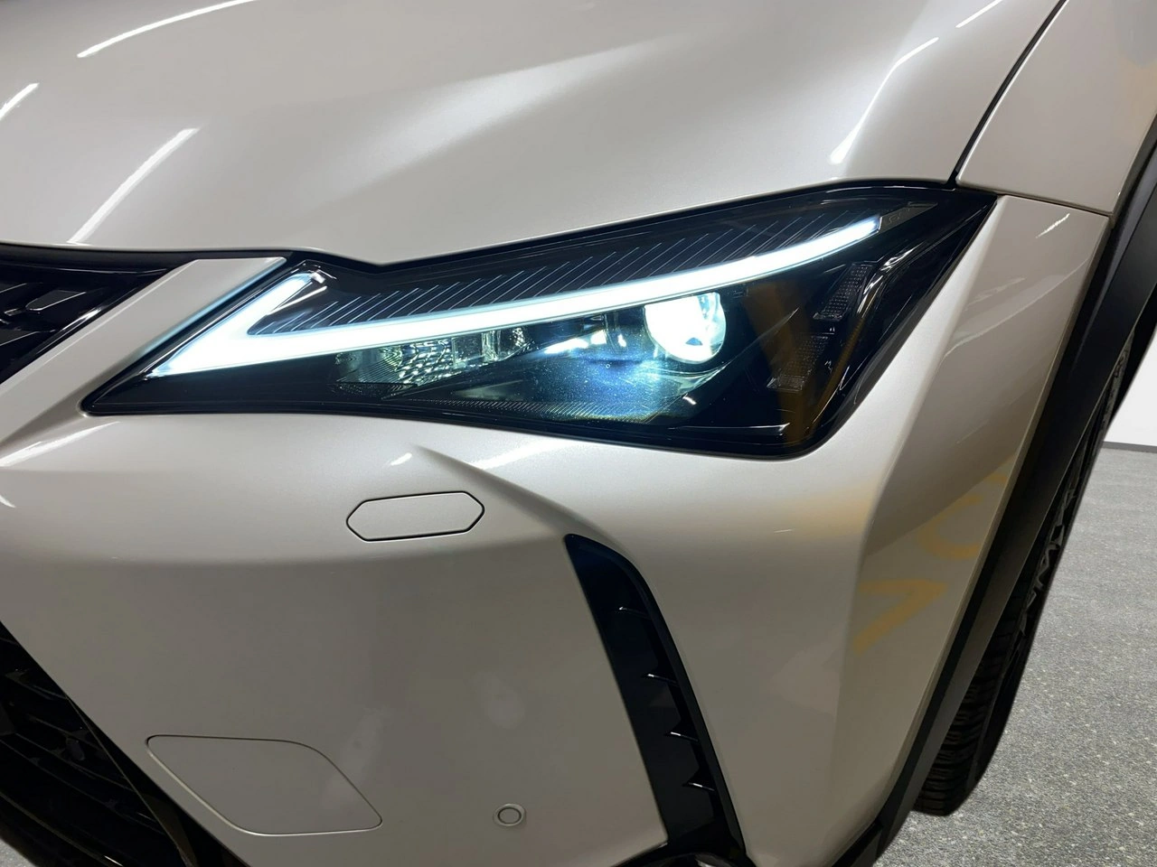 Lexus UX - Zdjęcie 8