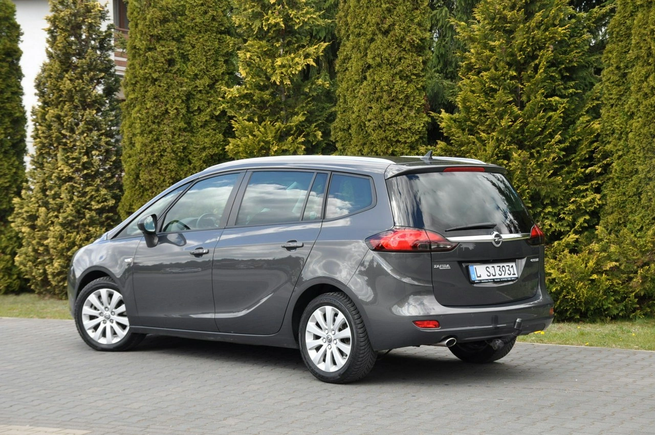 Opel Zafira - Zdjęcie 12