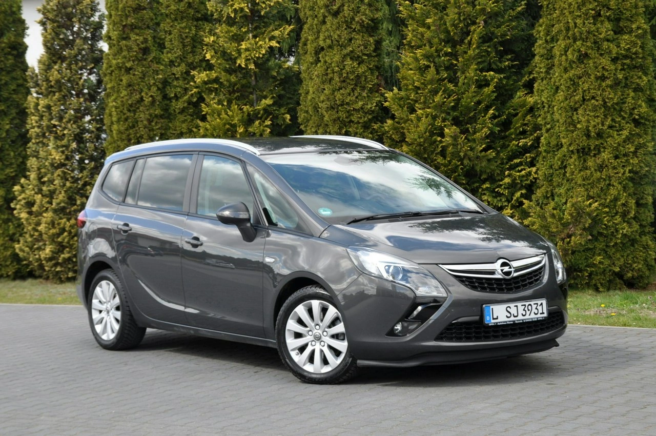 Opel Zafira - Zdjęcie 2
