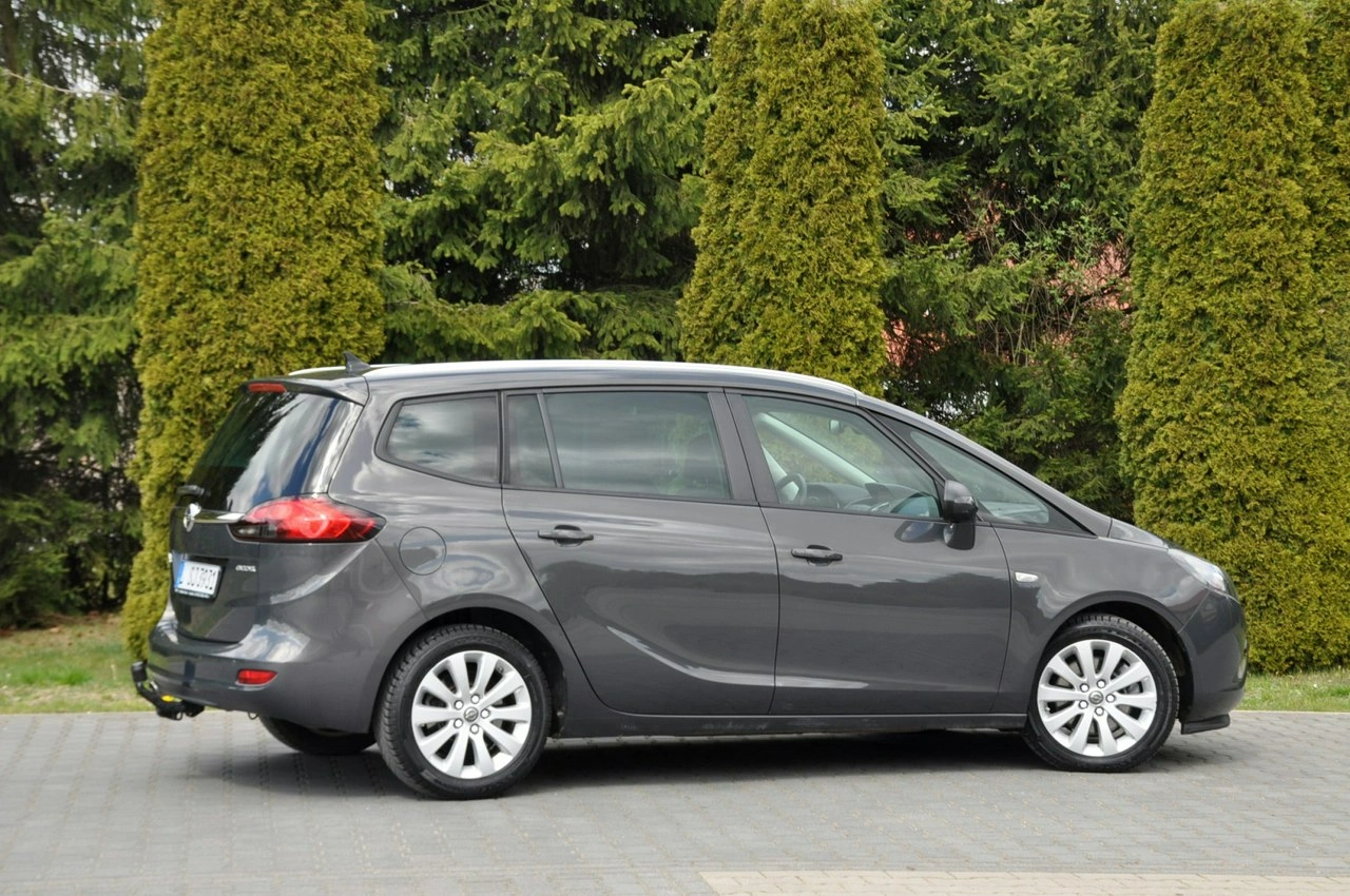 Opel Zafira - Zdjęcie 4