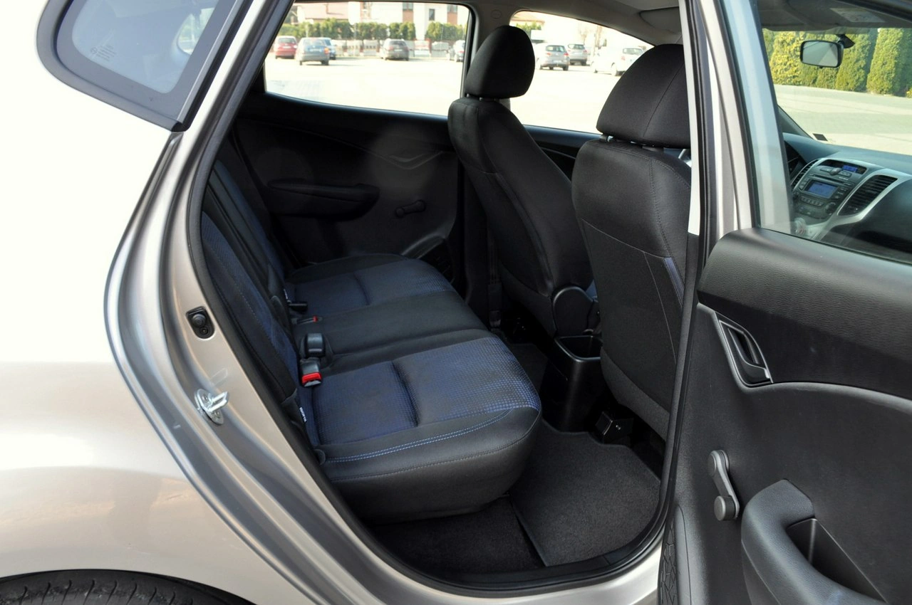Hyundai ix20 - Zdjęcie 18