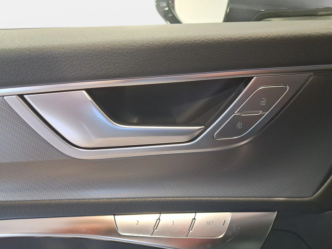 Audi A6 - Zdjęcie 33