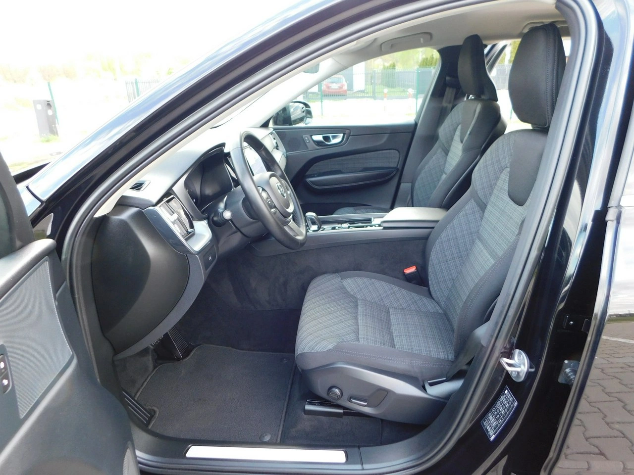 Volvo XC 60 - Zdjęcie 16