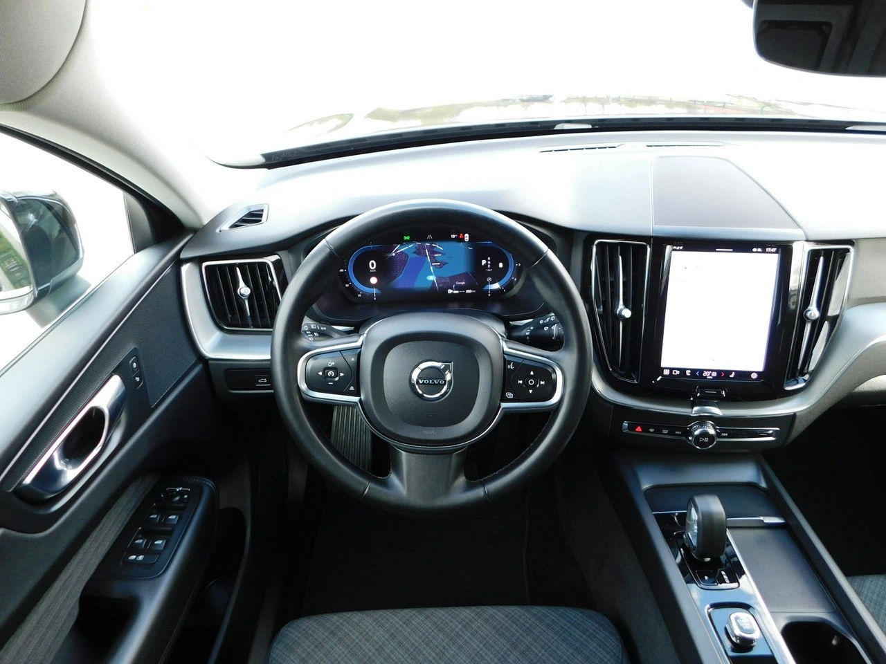 Volvo XC 60 - Zdjęcie 17