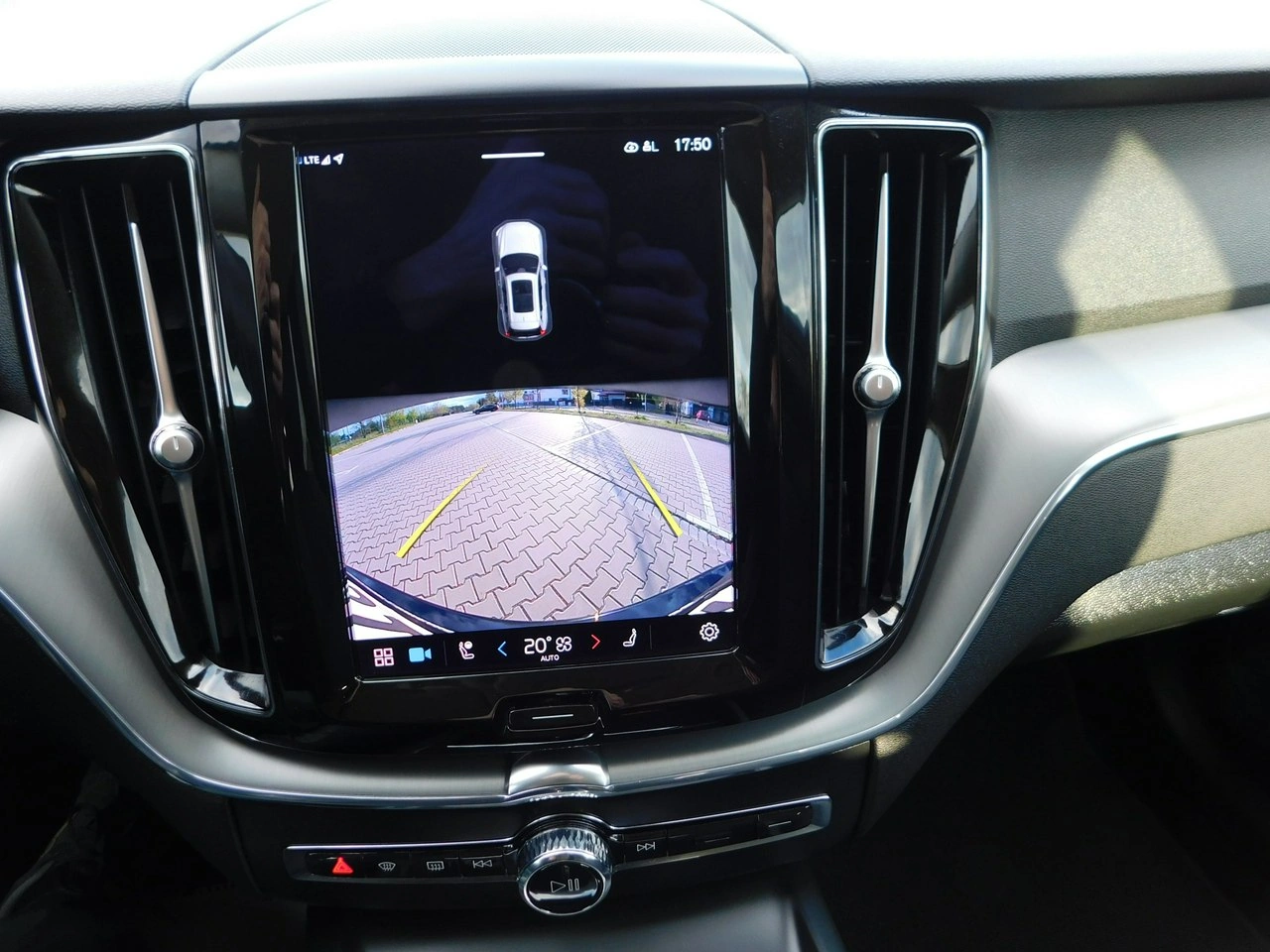 Volvo XC 60 - Zdjęcie 19