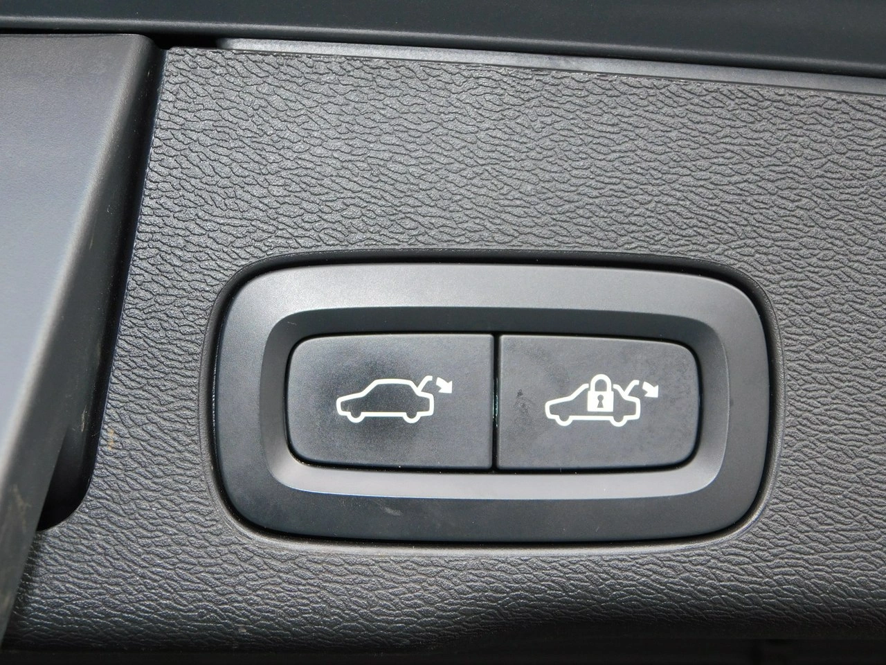 Volvo XC 60 - Zdjęcie 26