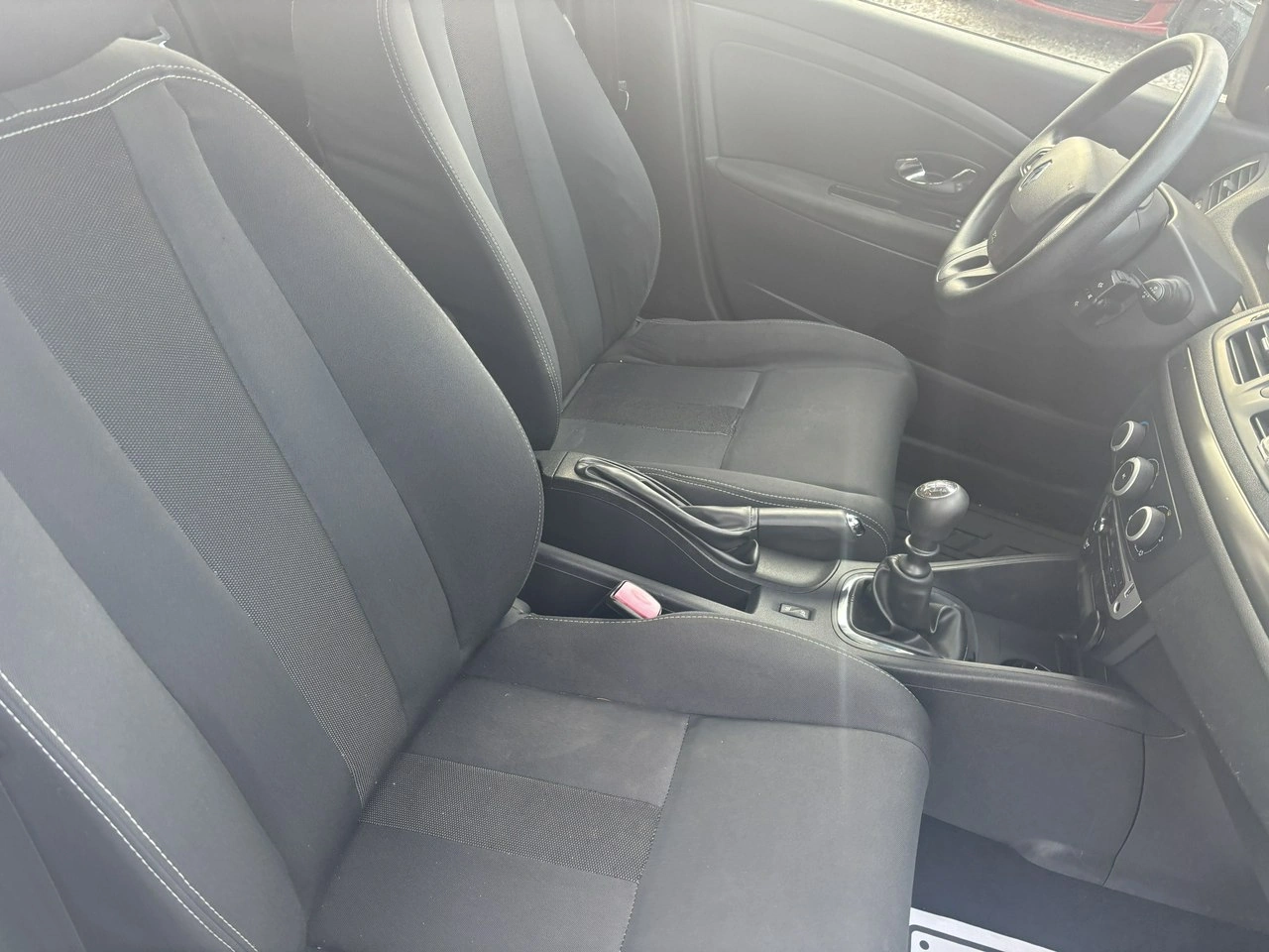 Renault Megane - Zdjęcie 38