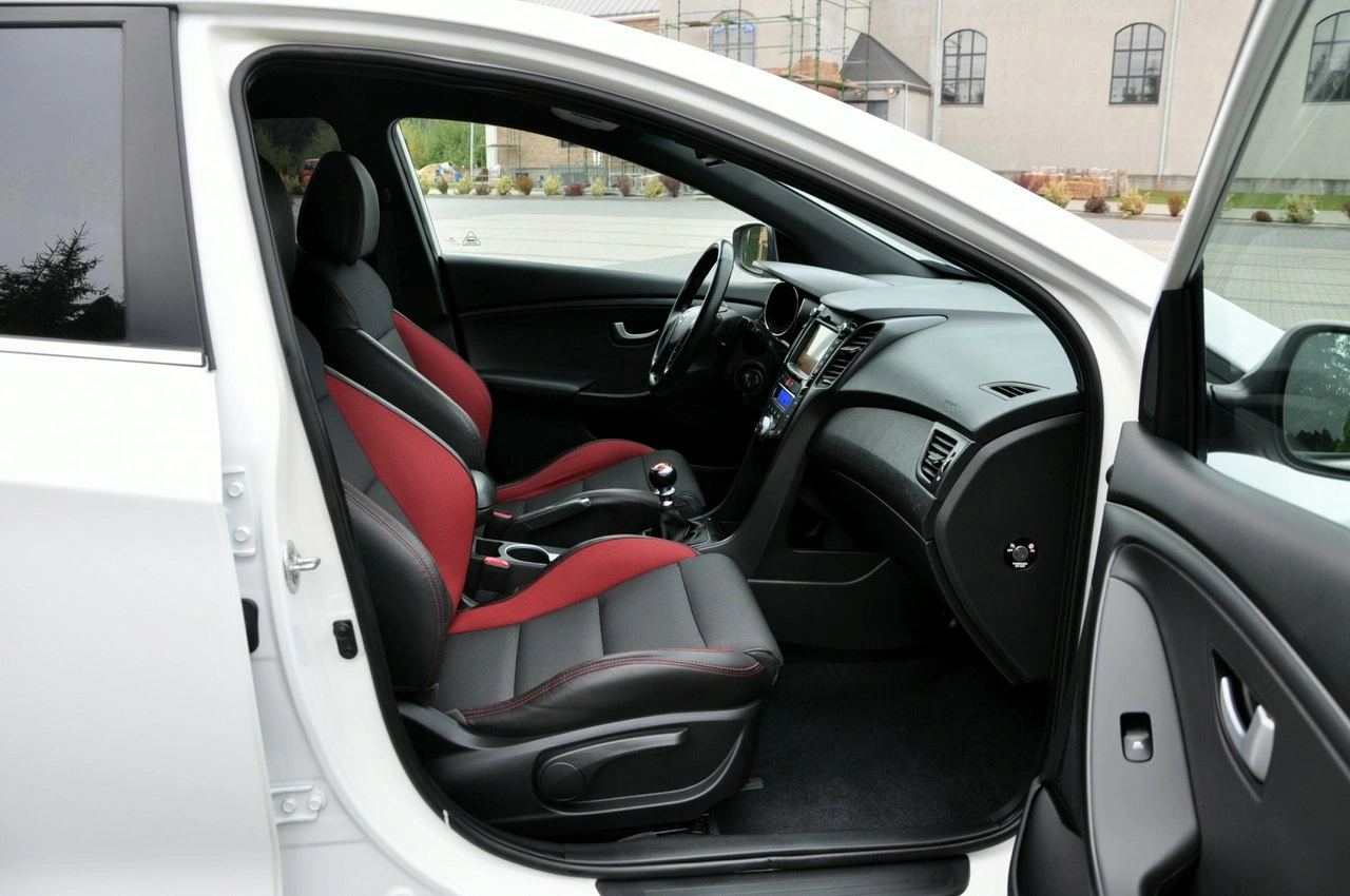 Hyundai i30 - Zdjęcie 16