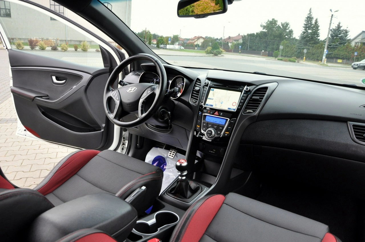 Hyundai i30 - Zdjęcie 24