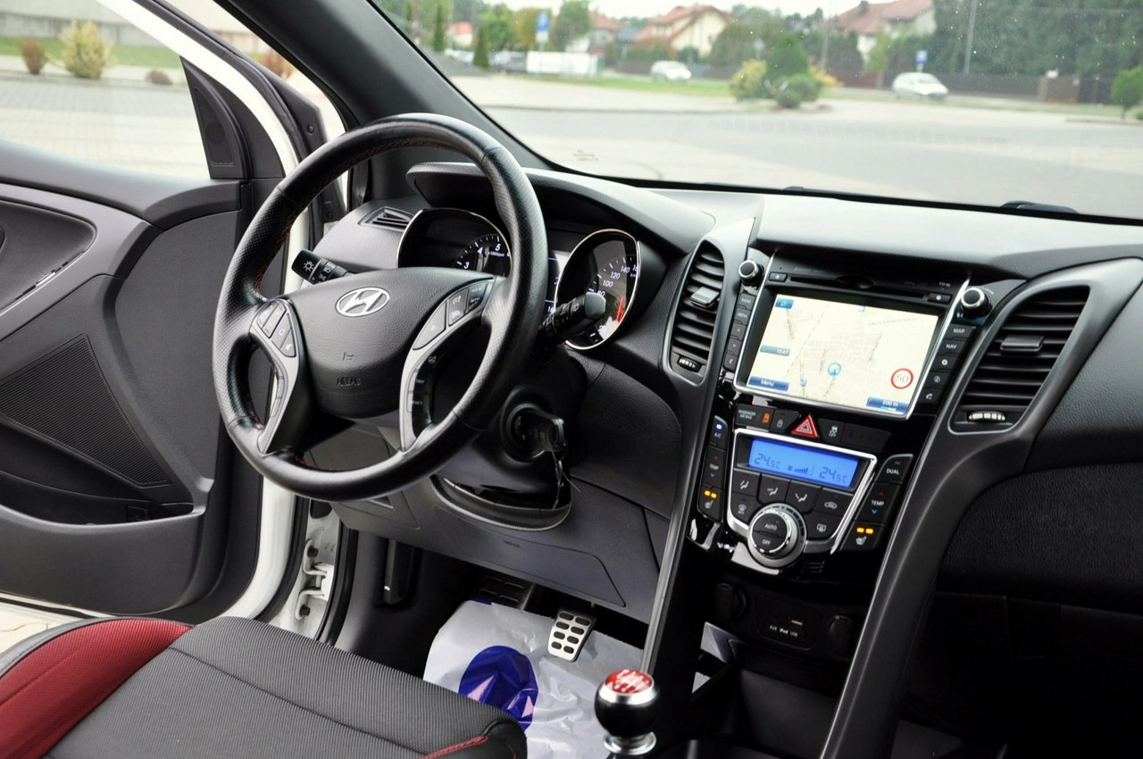 Hyundai i30 - Zdjęcie 25