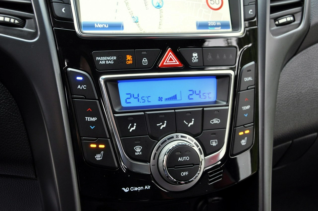 Hyundai i30 - Zdjęcie 32