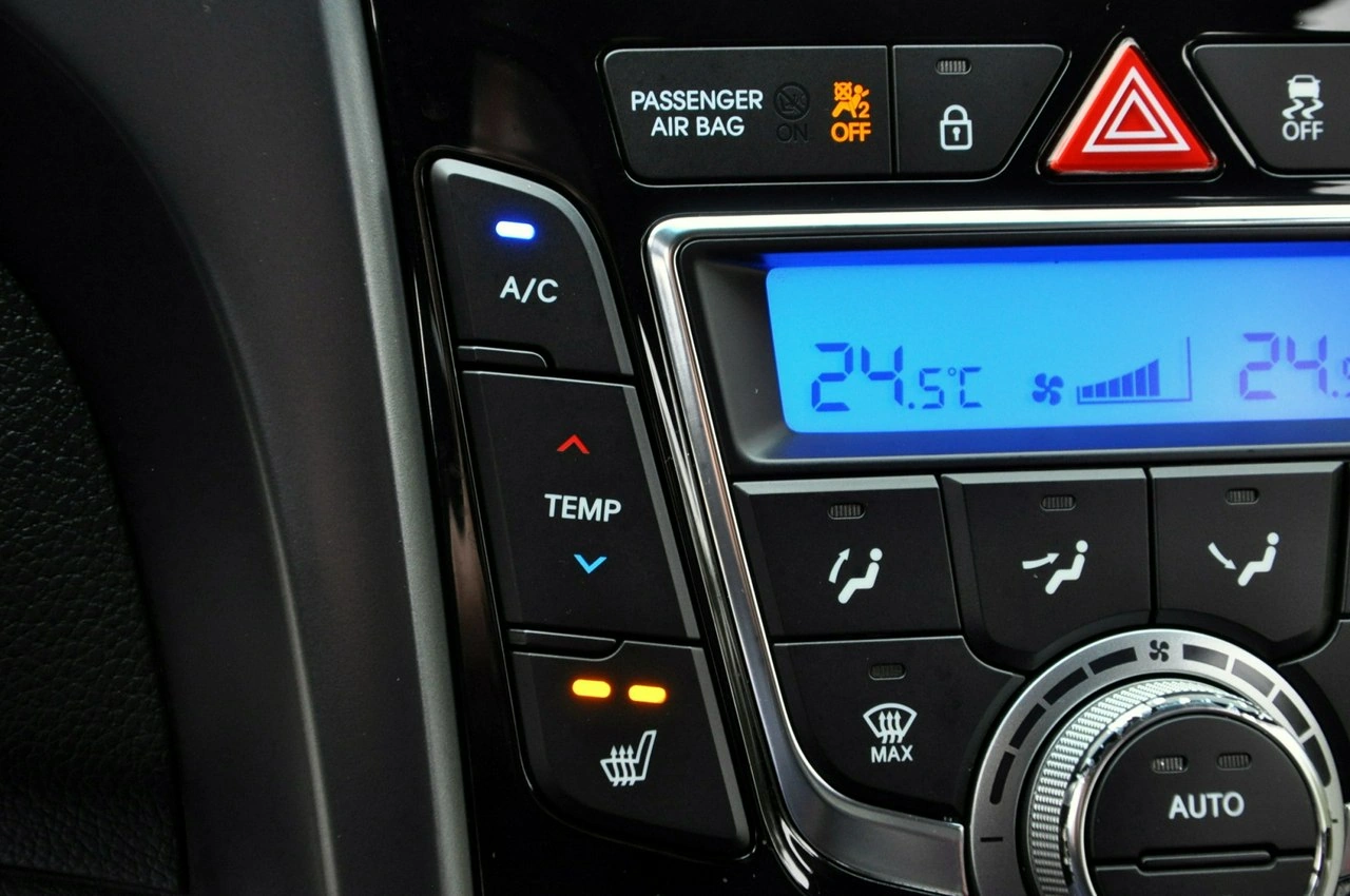 Hyundai i30 - Zdjęcie 33