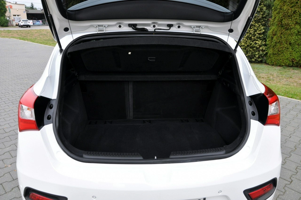 Hyundai i30 - Zdjęcie 37