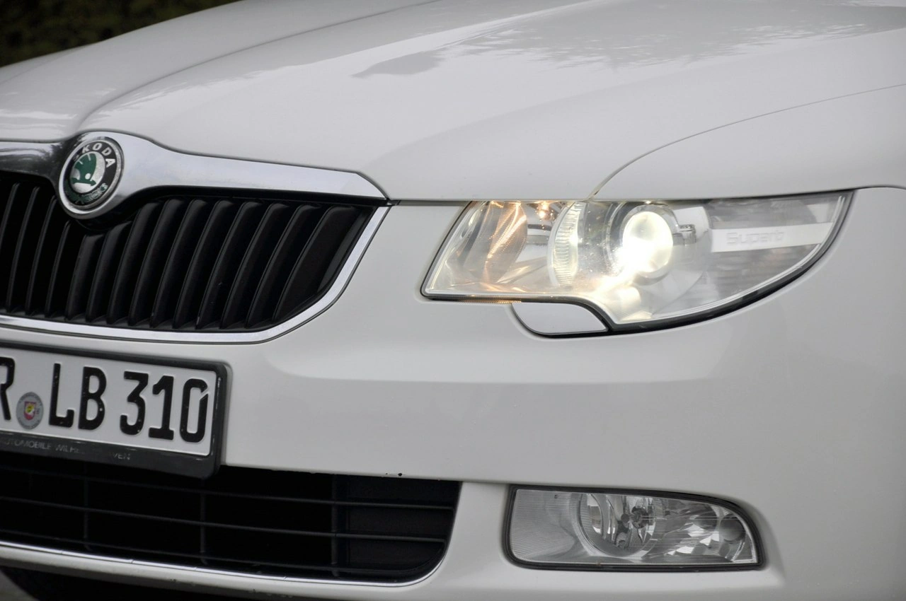 Skoda Superb - Zdjęcie 11
