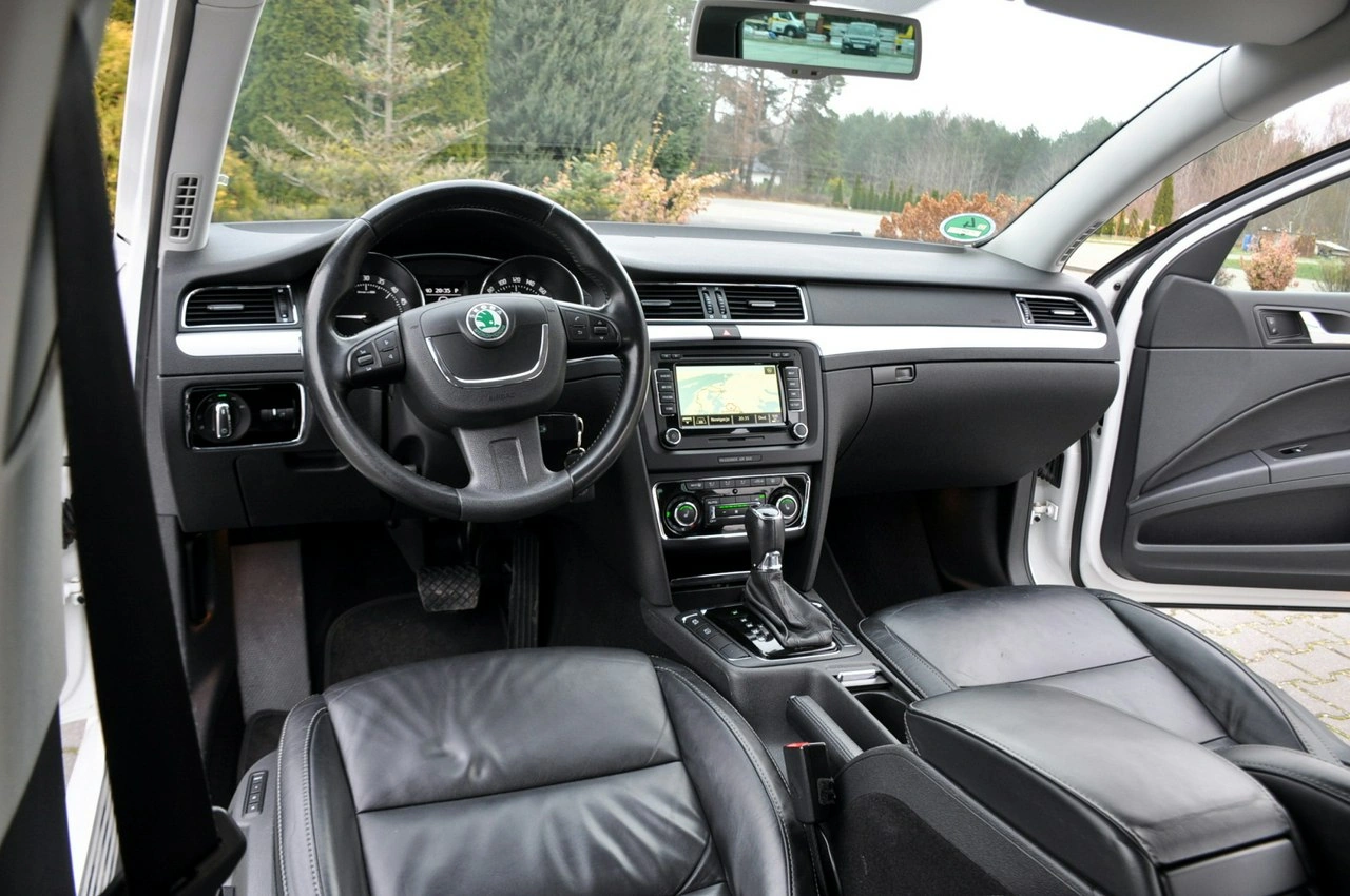 Skoda Superb - Zdjęcie 30