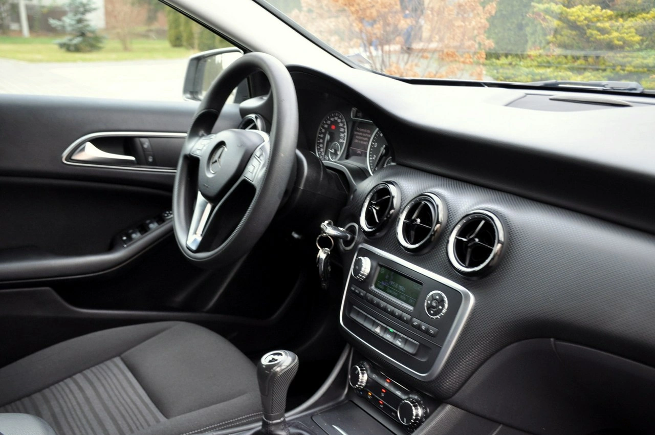 Mercedes A 180 - Zdjęcie 17