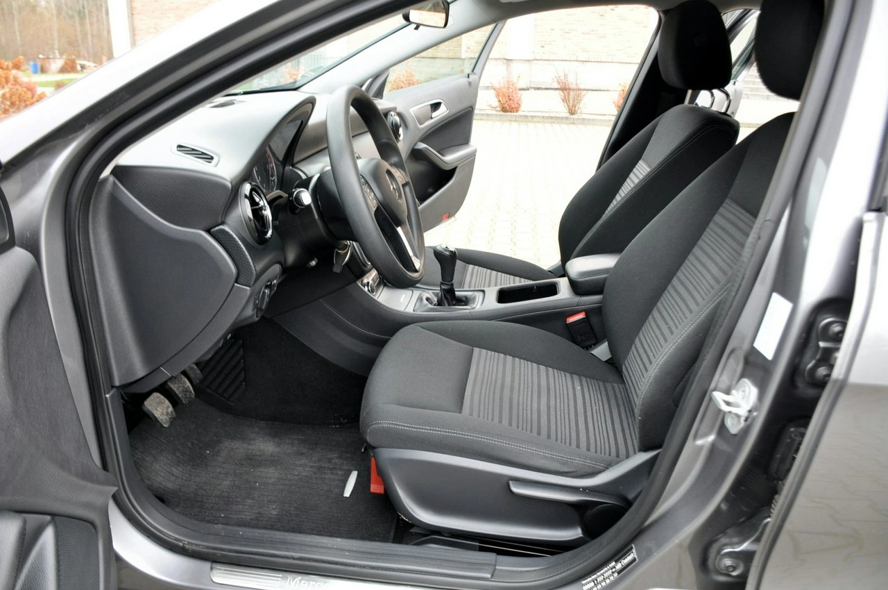Mercedes A 180 - Zdjęcie 20