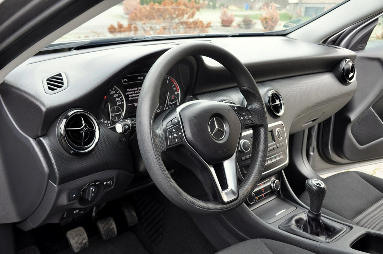 Mercedes A 180 - Zdjęcie 21