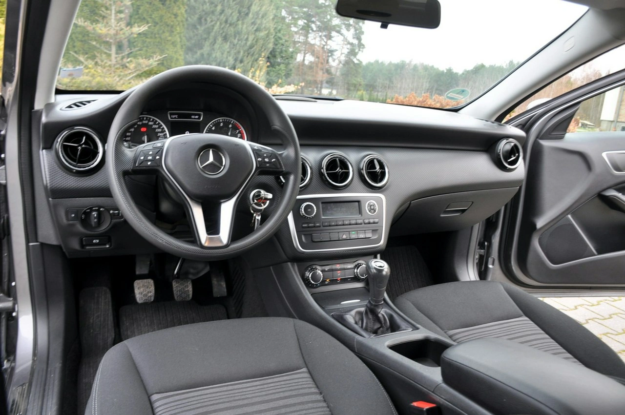 Mercedes A 180 - Zdjęcie 27