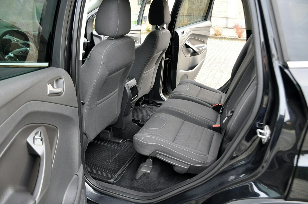 Ford Kuga - Zdjęcie 19