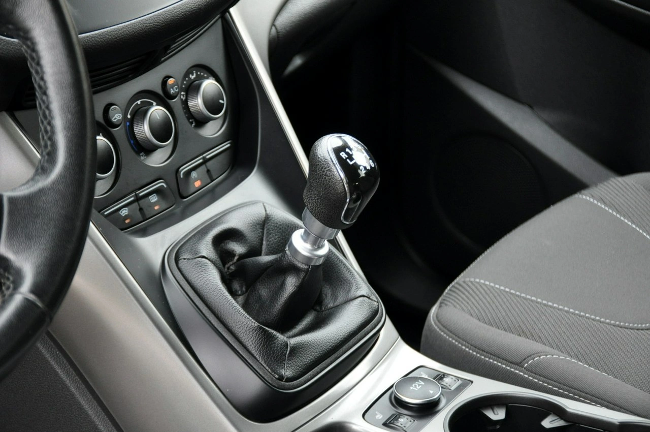 Ford Kuga - Zdjęcie 33