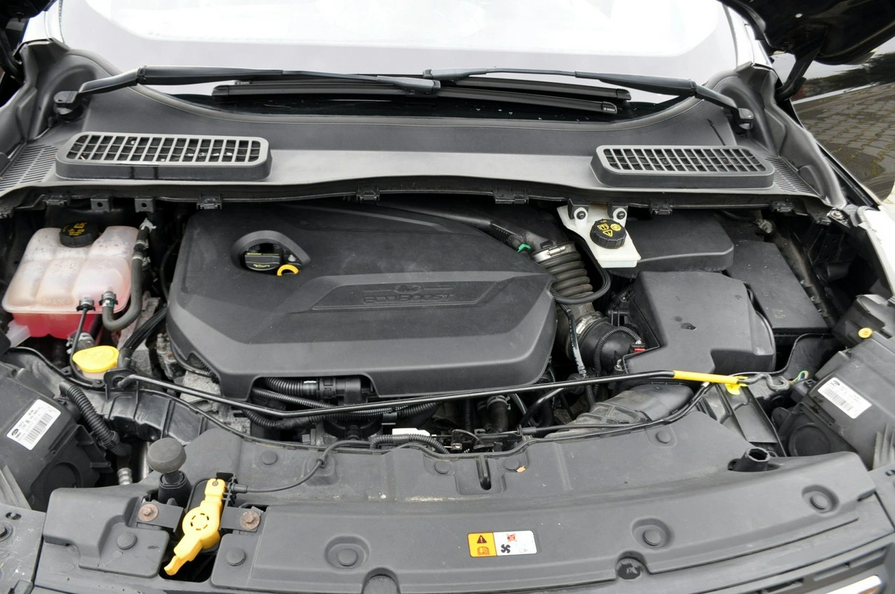 Ford Kuga - Zdjęcie 38