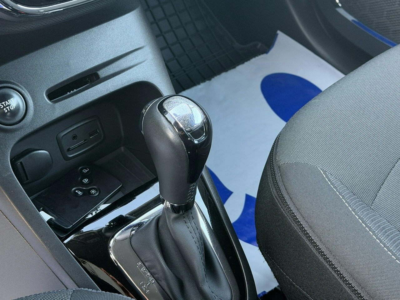 Renault Captur - Zdjęcie 26