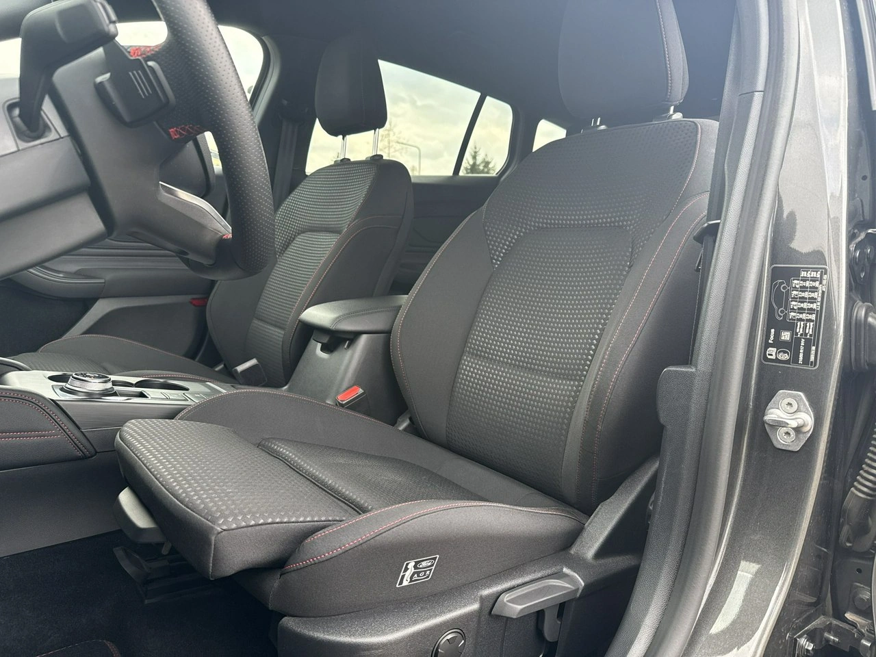 Ford Focus - Zdjęcie 16