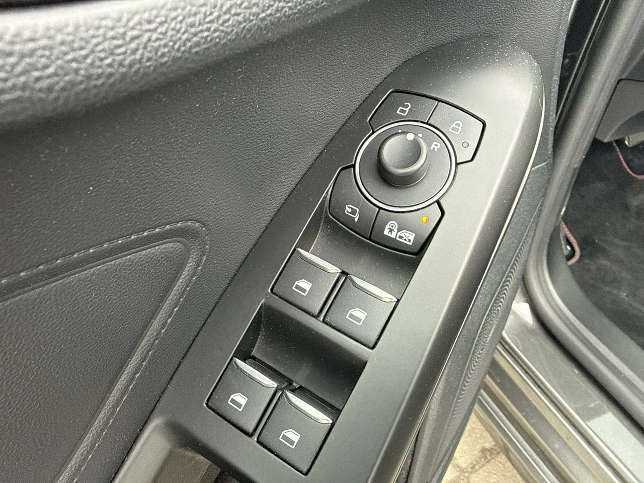 Ford Focus - Zdjęcie 26