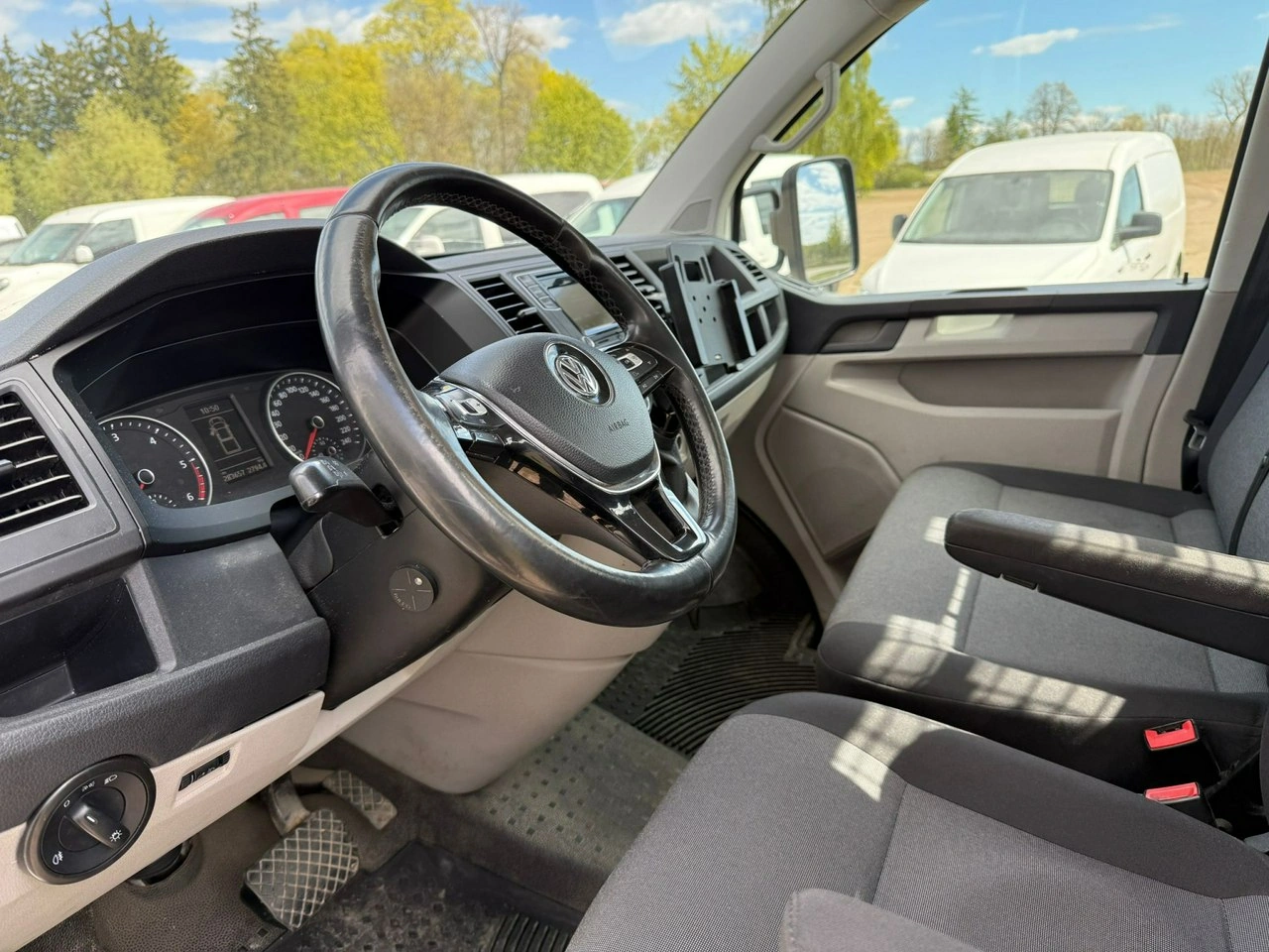 Volkswagen Transporter - Zdjęcie 19