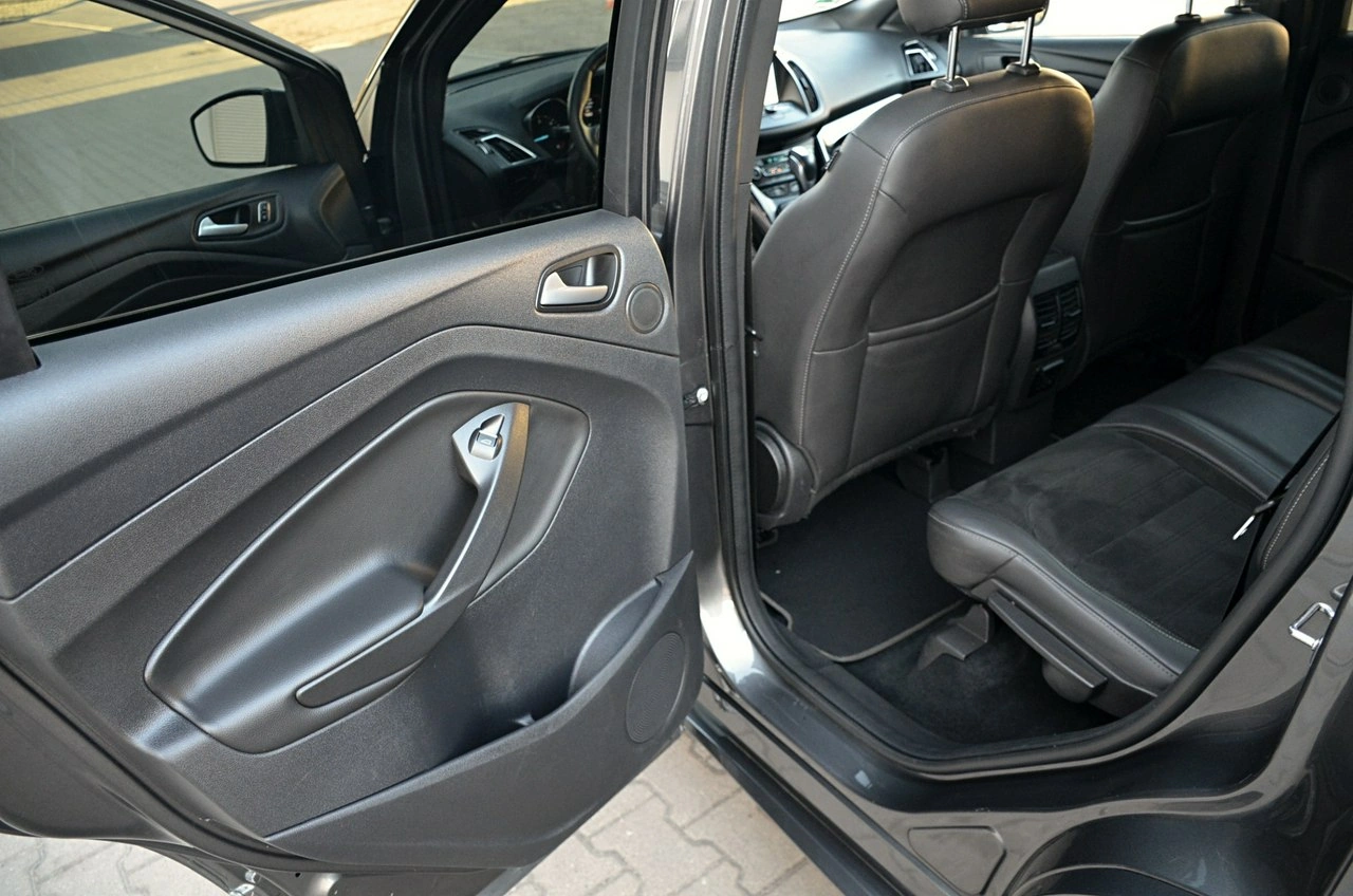 Ford Kuga - Zdjęcie 16