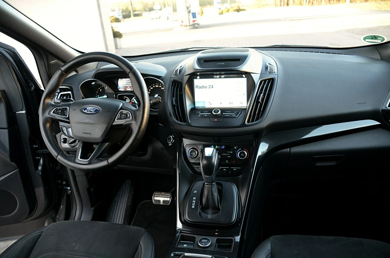 Ford Kuga - Zdjęcie 18