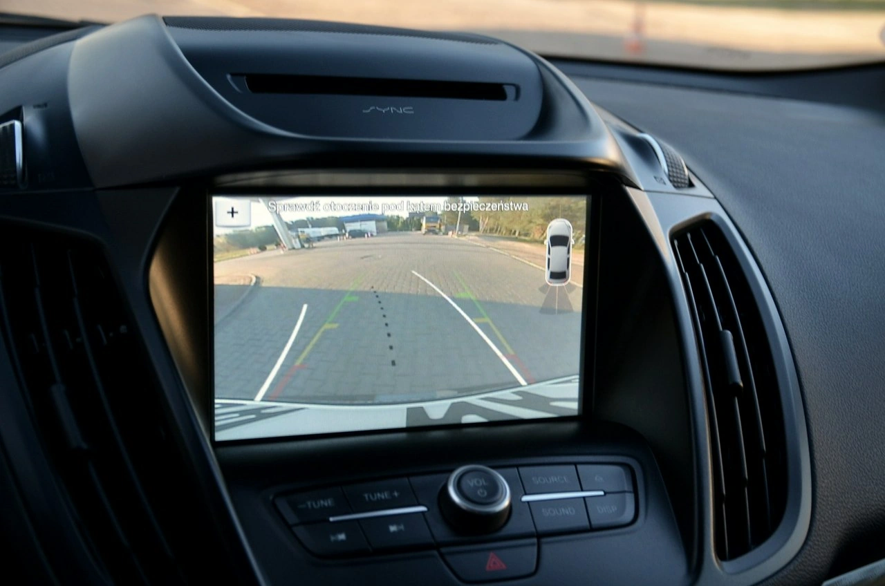 Ford Kuga - Zdjęcie 24