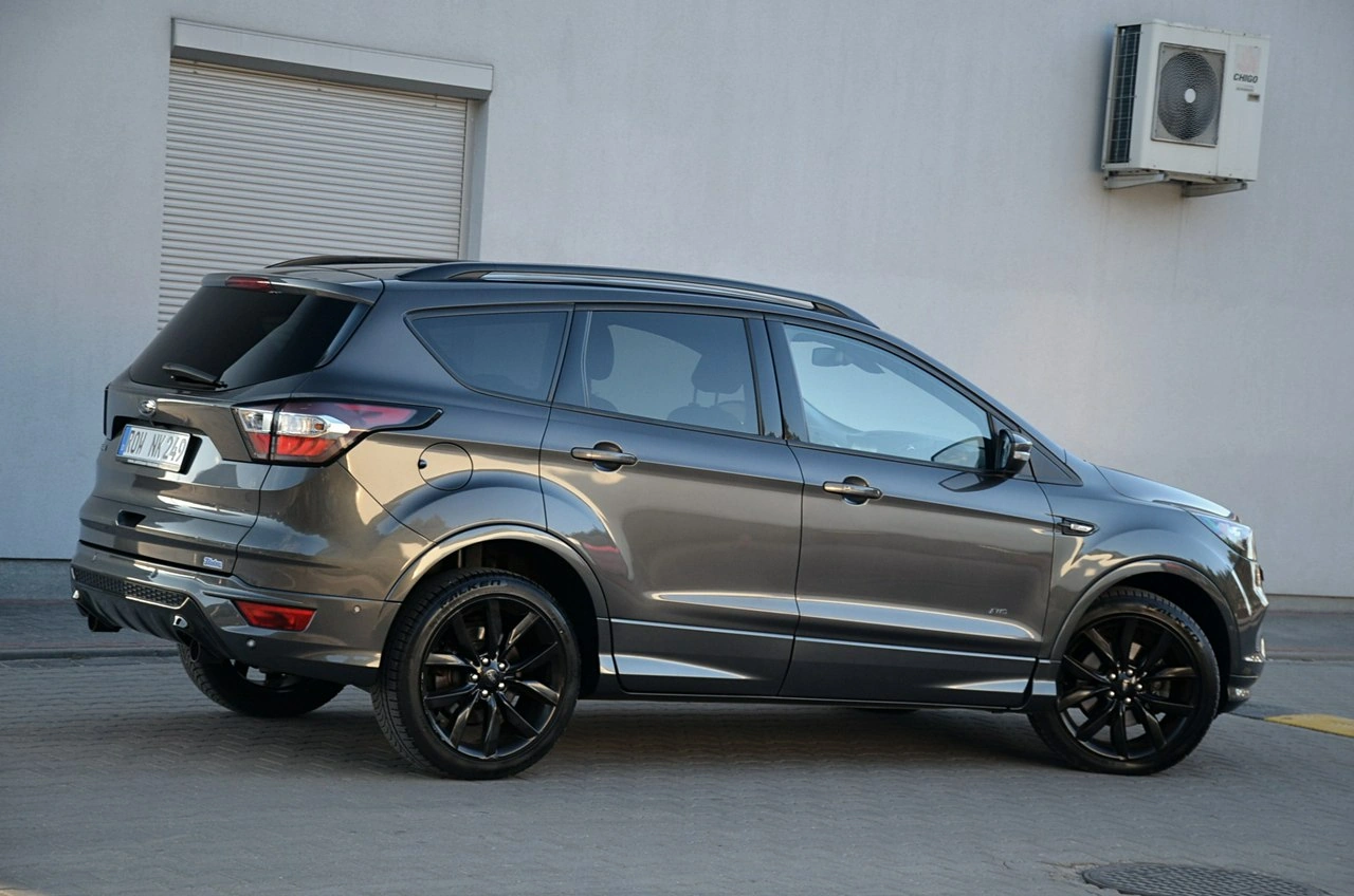 Ford Kuga - Zdjęcie 8