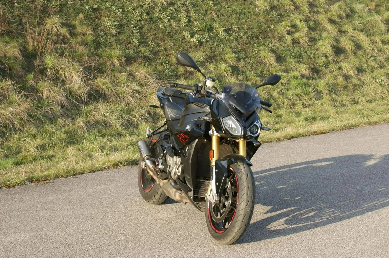 BMW S - Zdjęcie 2