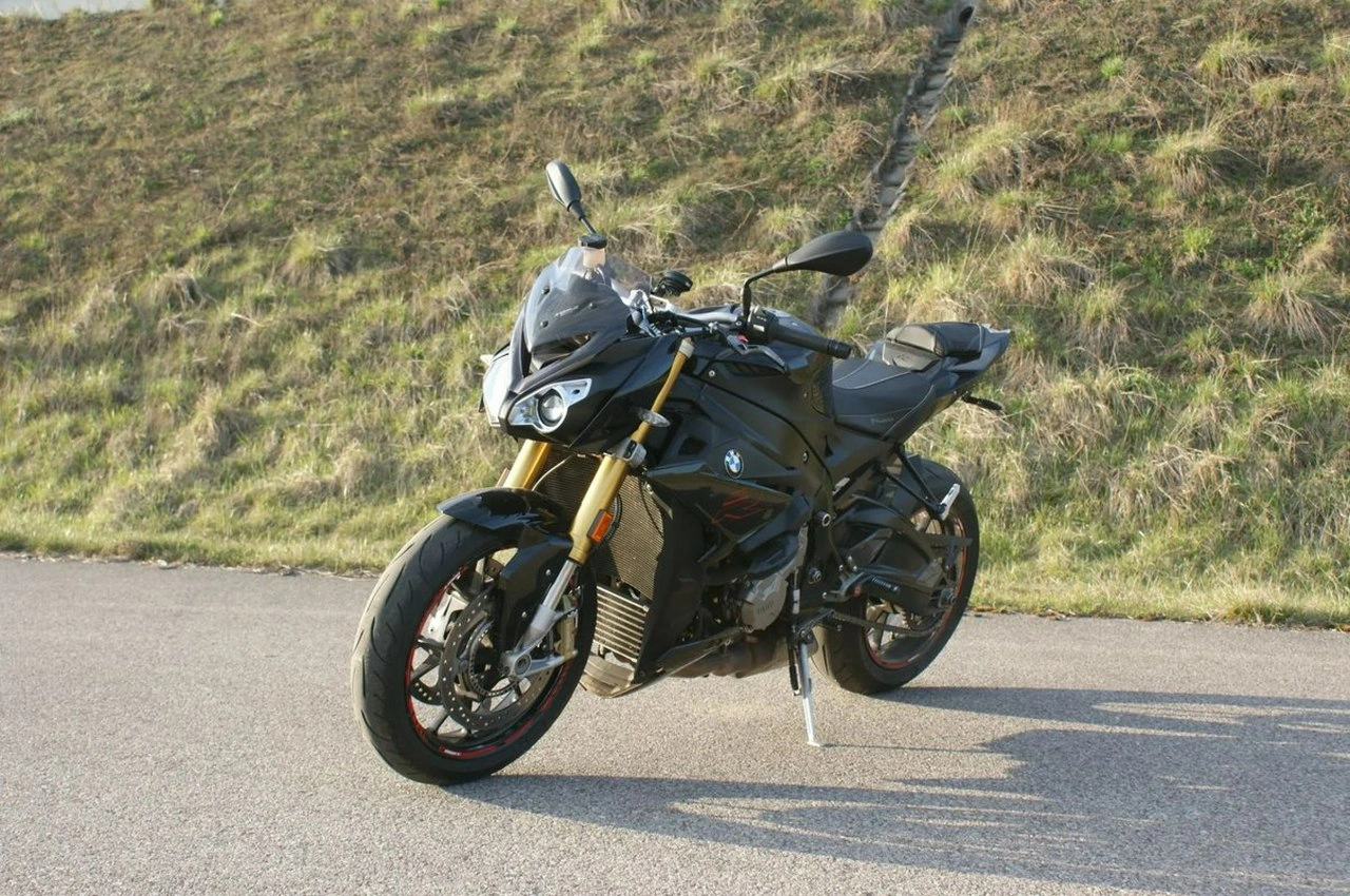 BMW S - Zdjęcie 4