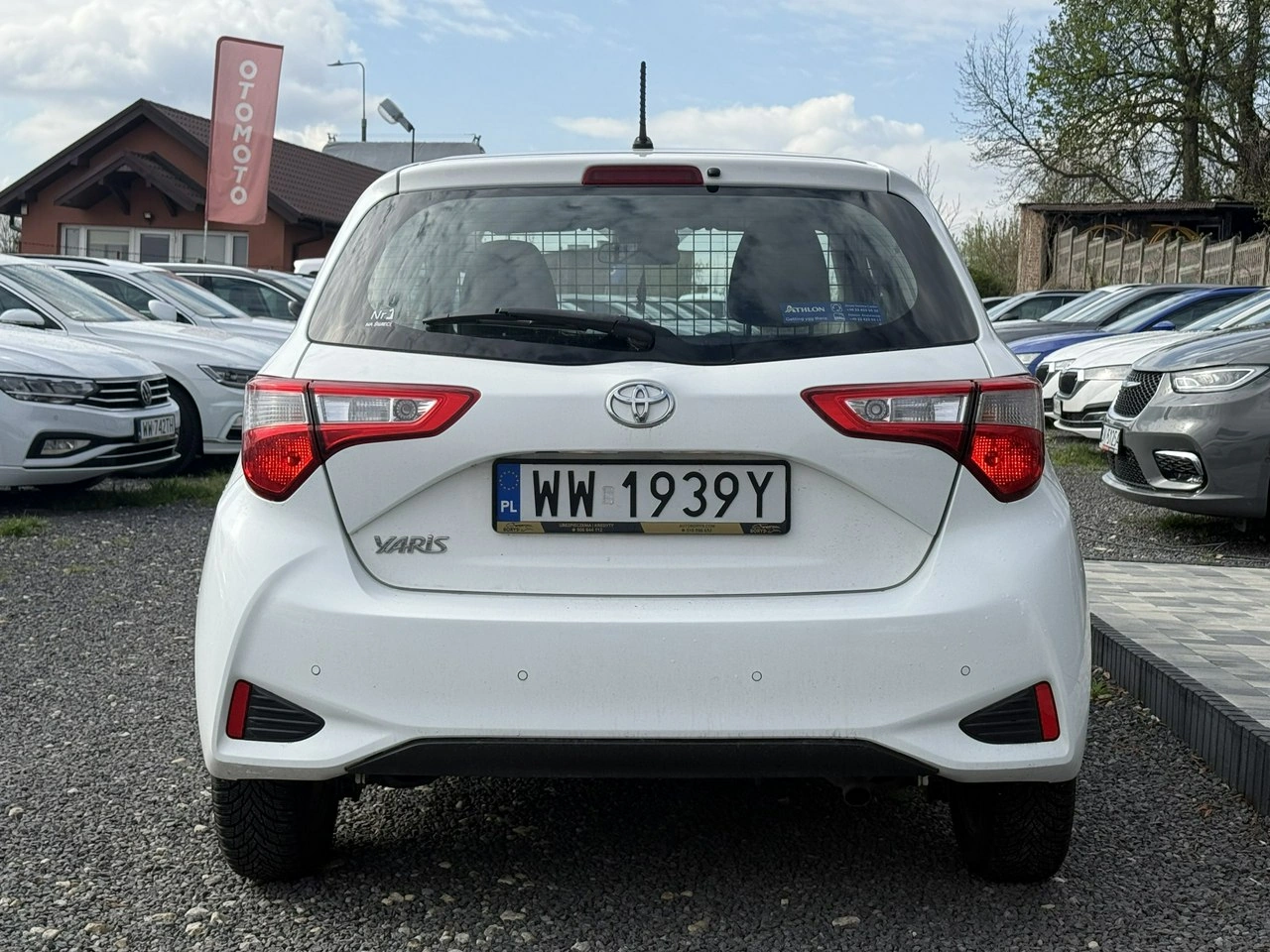 Toyota Yaris - Zdjęcie 4