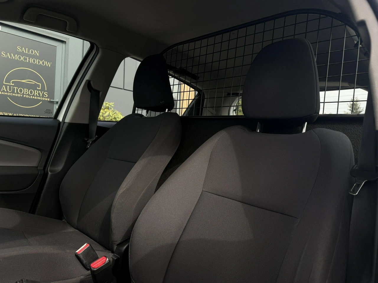 Toyota Yaris - Zdjęcie 6