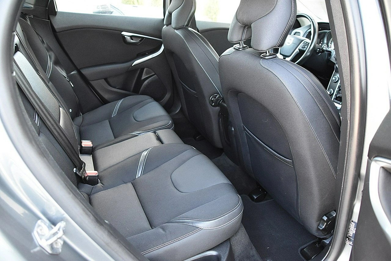 Volvo V40 - Zdjęcie 12