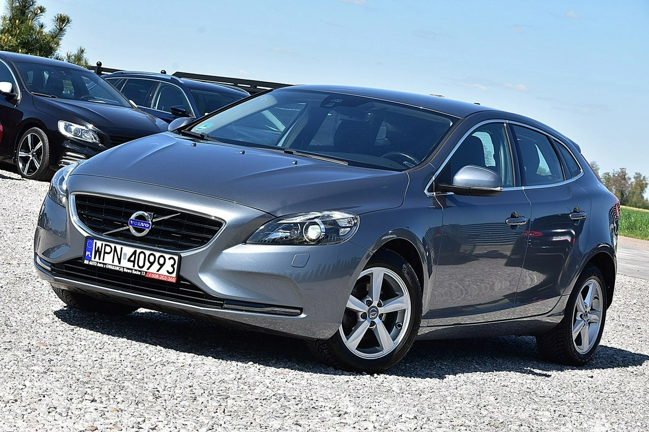 Volvo V40 - Zdjęcie 16