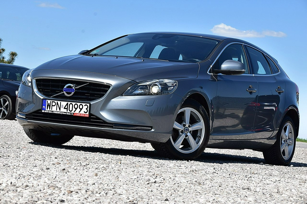 Volvo V40 - Zdjęcie 17
