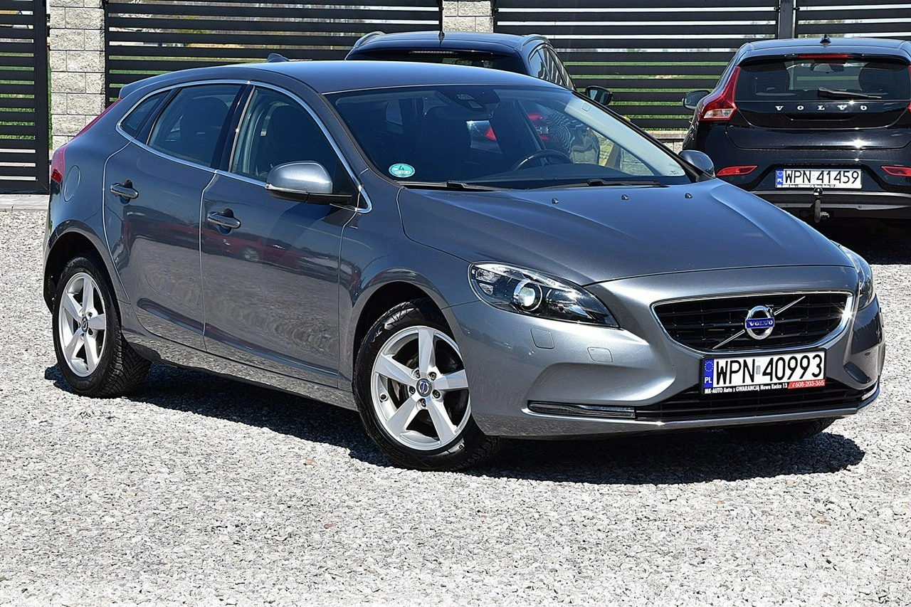 Volvo V40 - Zdjęcie 18