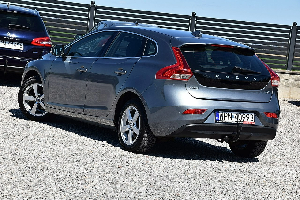 Volvo V40 - Zdjęcie 24
