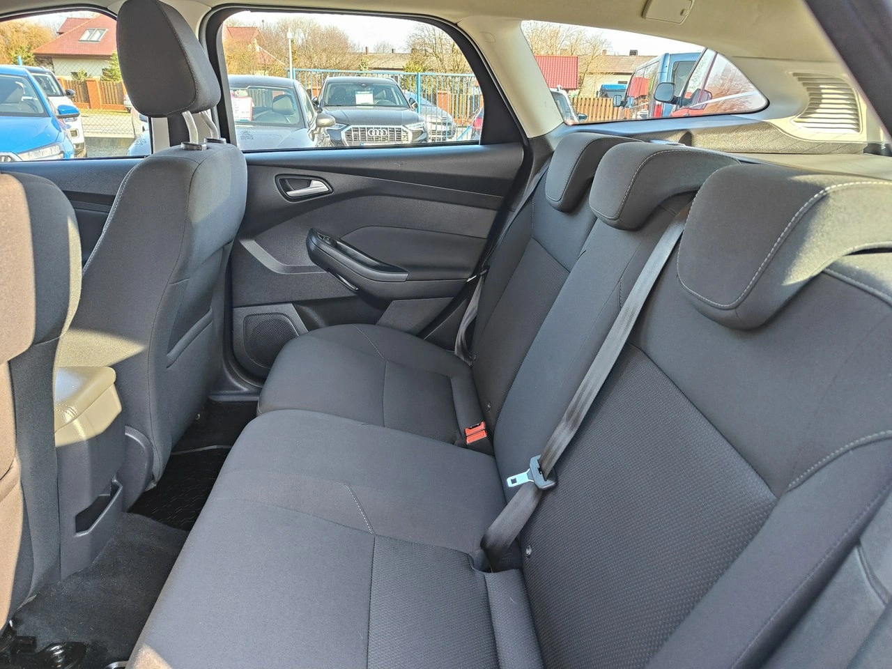 Ford Focus - Zdjęcie 25