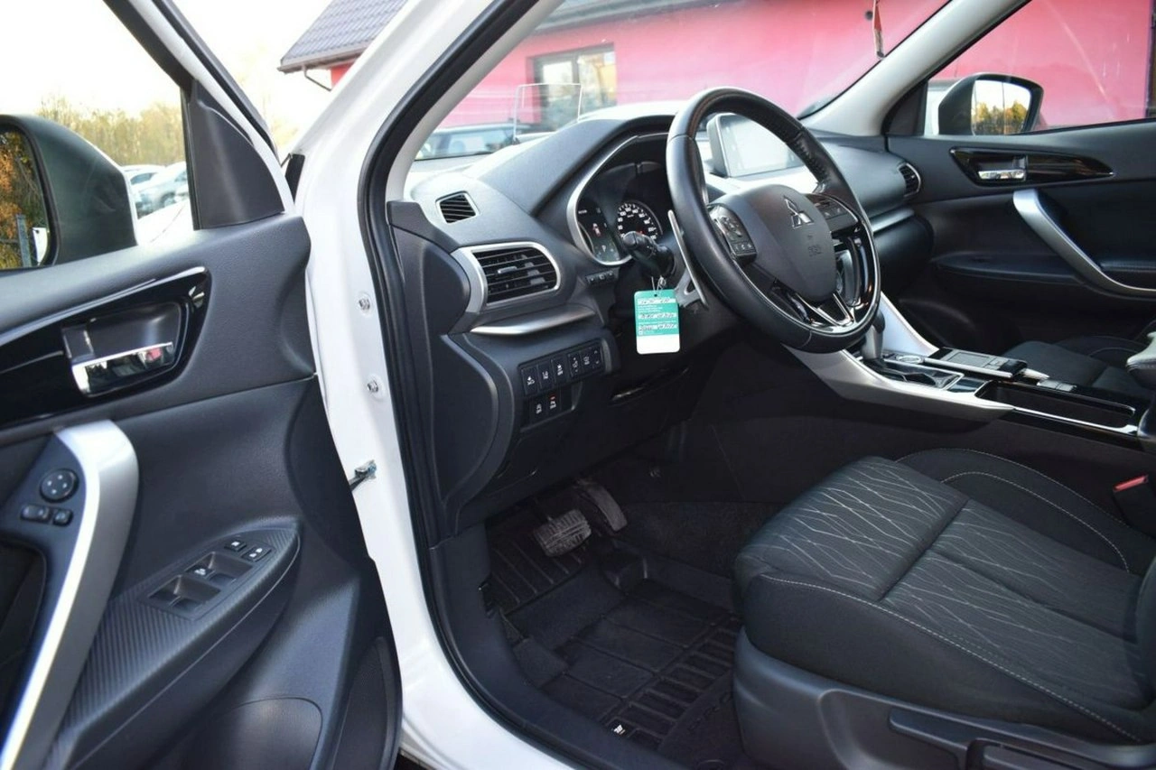 Mitsubishi Eclipse Cross - Zdjęcie 8