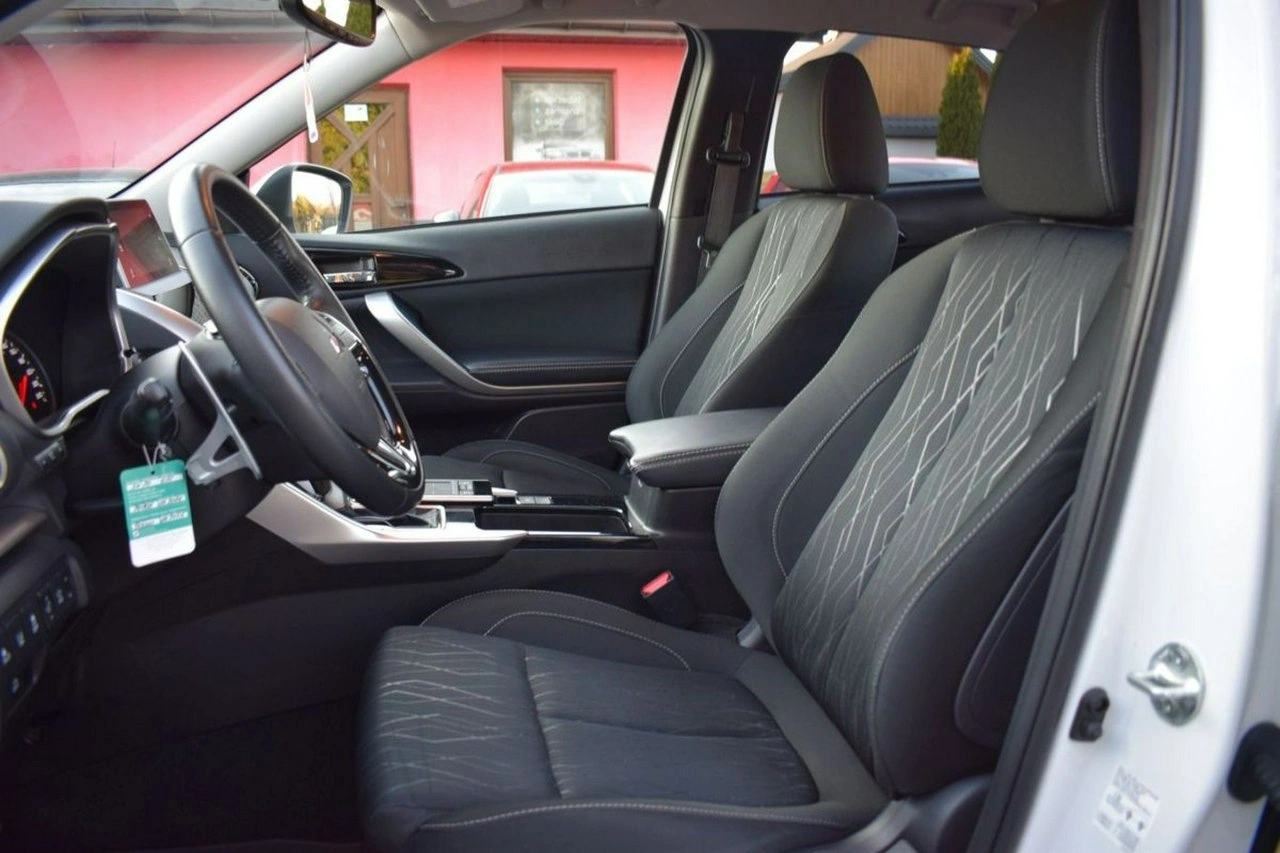 Mitsubishi Eclipse Cross - Zdjęcie 9